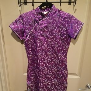 Chinese Form Fitting Dress (Qipao)
